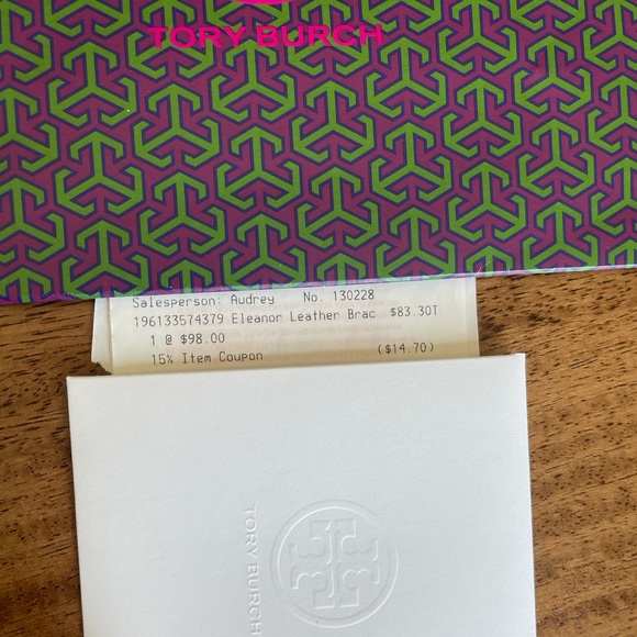 Tory Burch Eleonor Bracelet - Picture 8 of 8